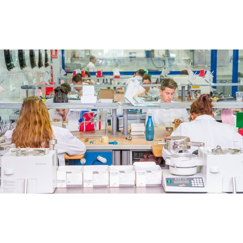 Inversiones multimillonarias redefinen el futuro de la industria farmacéutica